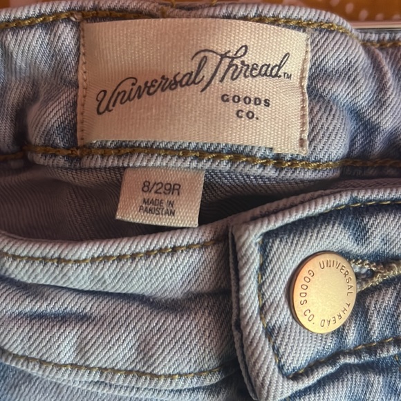 Universal Thread Jeans - Picture 3 of 4